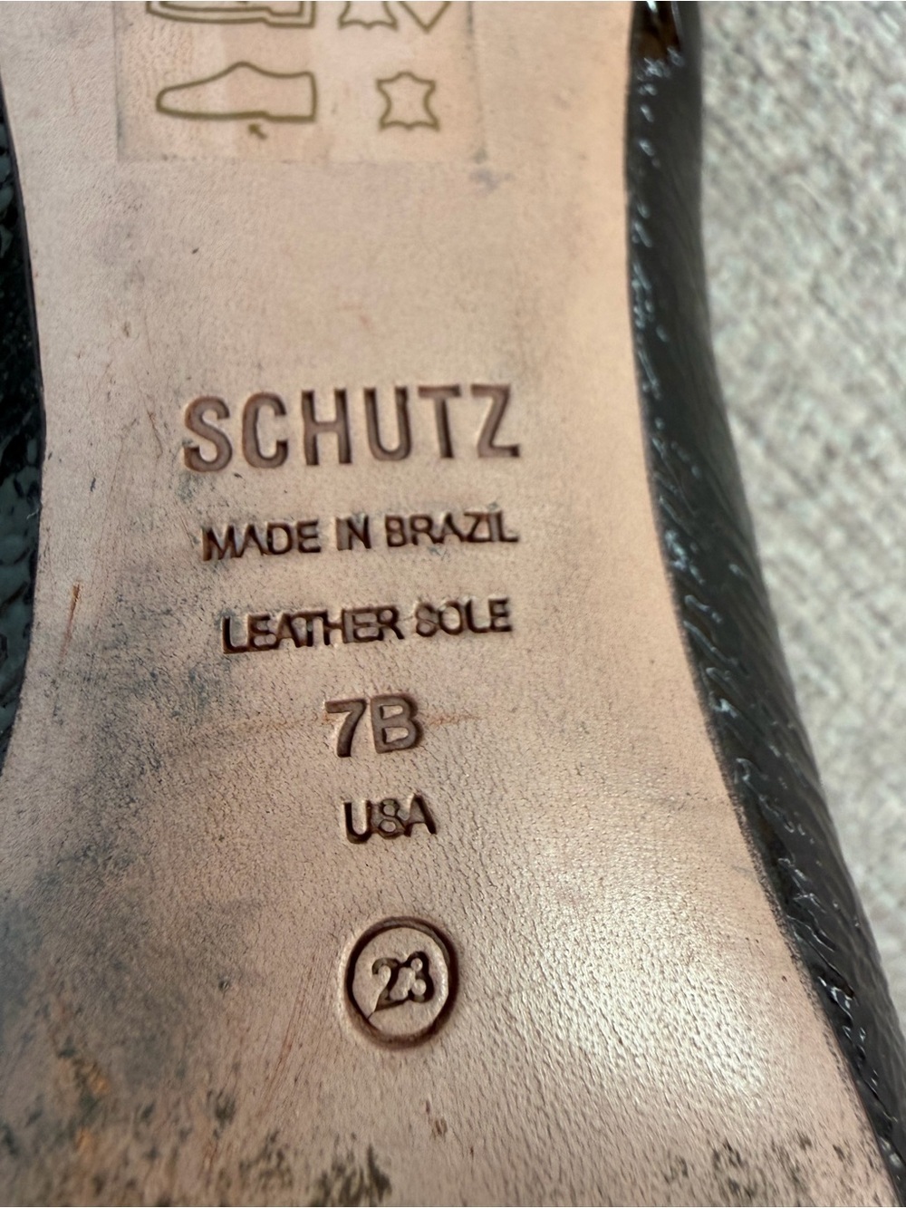 SCHUTZ Black Patent Pointed-Knot Tanya Mules Heel, 7B - Picture 5 of 7